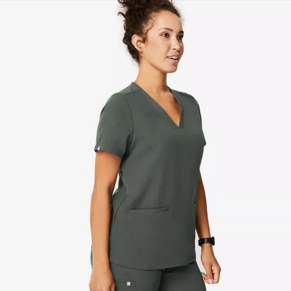 NWT Figs Moss Green - Picture 2 of 4